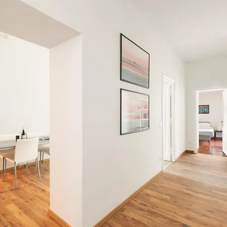 Vatican Lovely 2br With Terrace דירה *
