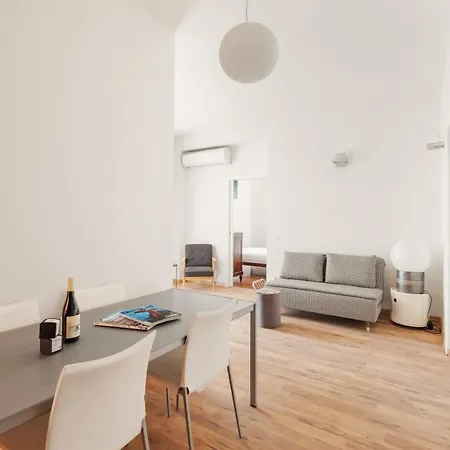 Vatican Lovely 2br With Terrace דירה רומא