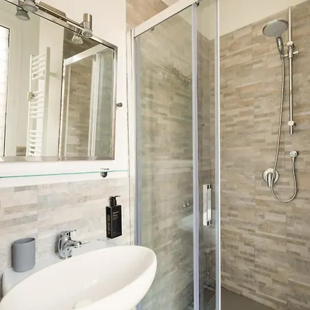 דירה Vatican Lovely 2br With Terrace