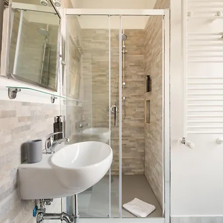 Vatican Lovely 2br With Terrace * Ρώμη